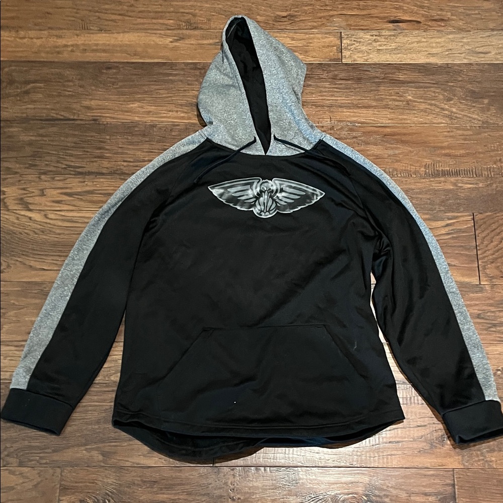NBA New Orleans Pelicans Black and Gray Men's Size Large Hoodie